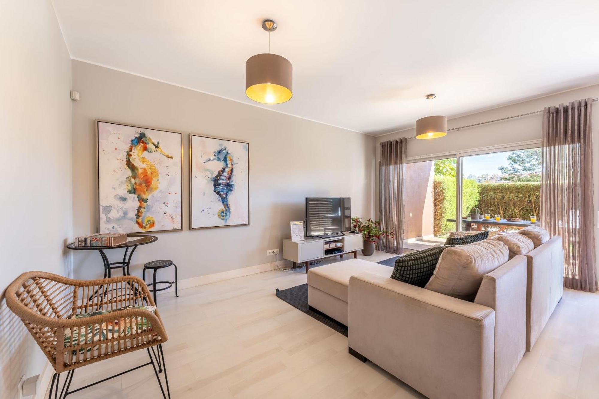Serene Ocean 1 Bdr Apartment With Patio By Lovelystay Портиман Екстериор снимка