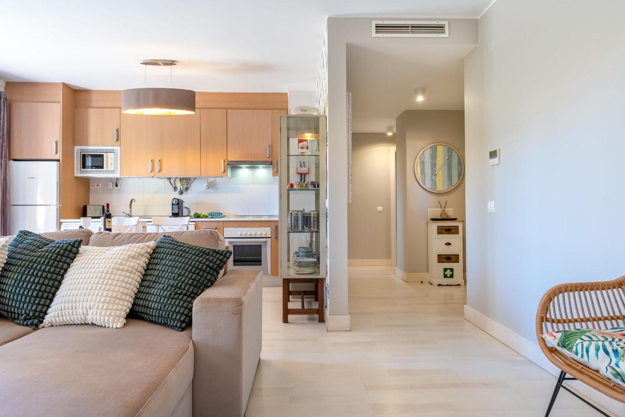 Serene Ocean 1 Bdr Apartment With Patio By Lovelystay Портиман Екстериор снимка